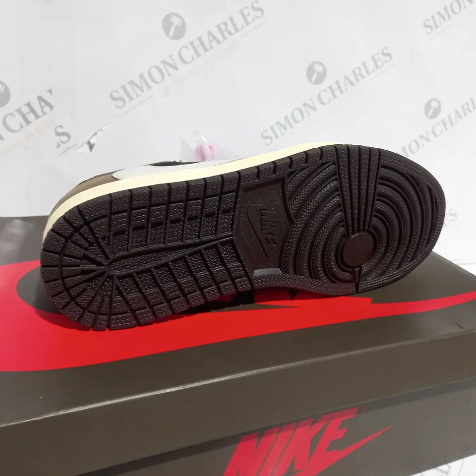 AIR JORDAN 1 RETRO MOCHA LOW OG SP TRAVIS SCOTT - UK SIZE 7