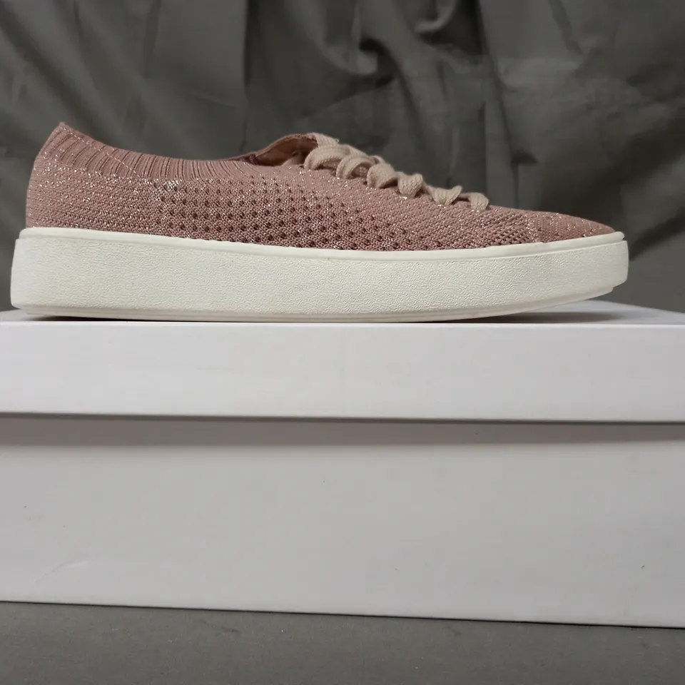 BOXED PAIR OF SOLEA MILLY SNEAKERS IN PINK EU SIZE 36