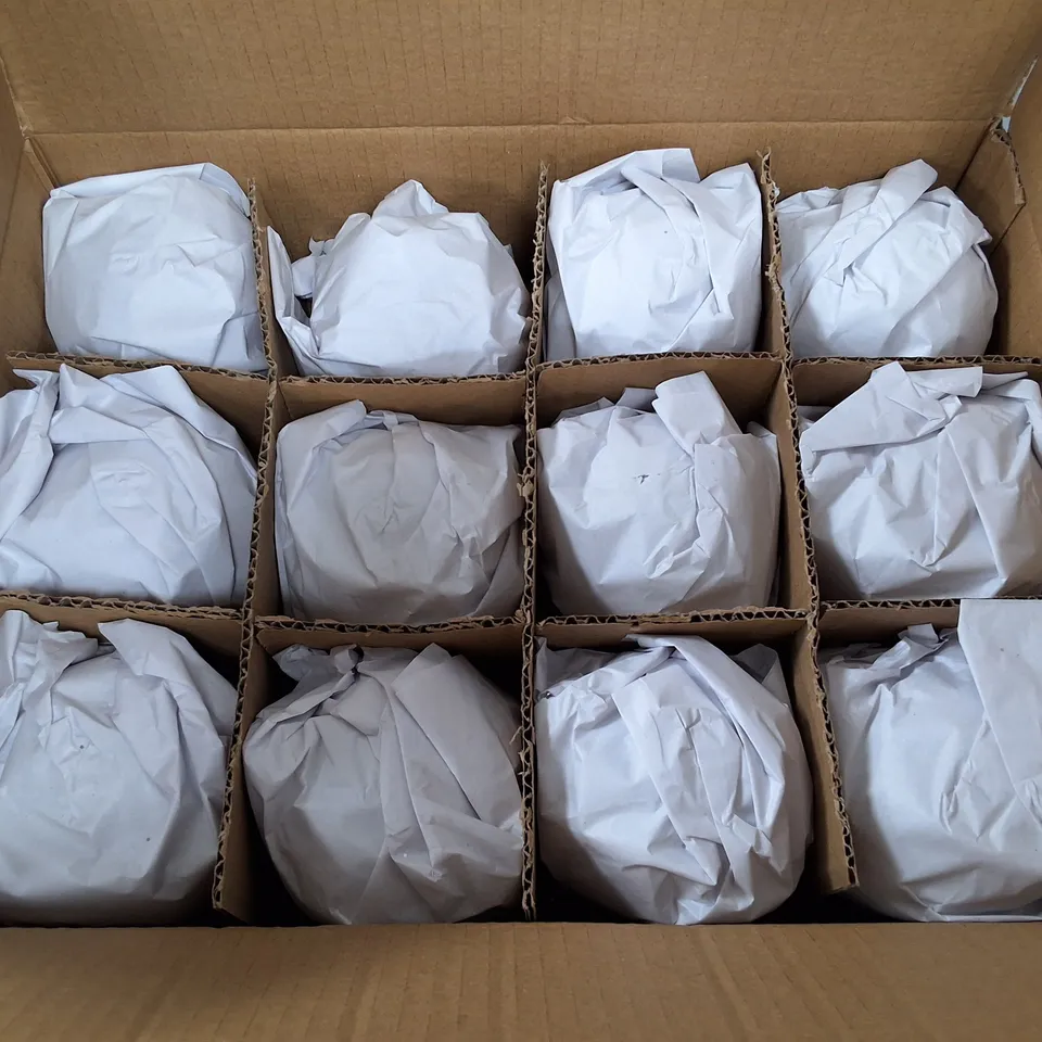 SET OF12 GISELA GRAHAM DECORATIVE SILVER BAUBLES