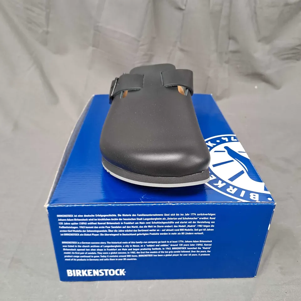 BOXED BIRKENSTOCK BOSTON SLIM FIT SUEDE MULES - SIZE 9