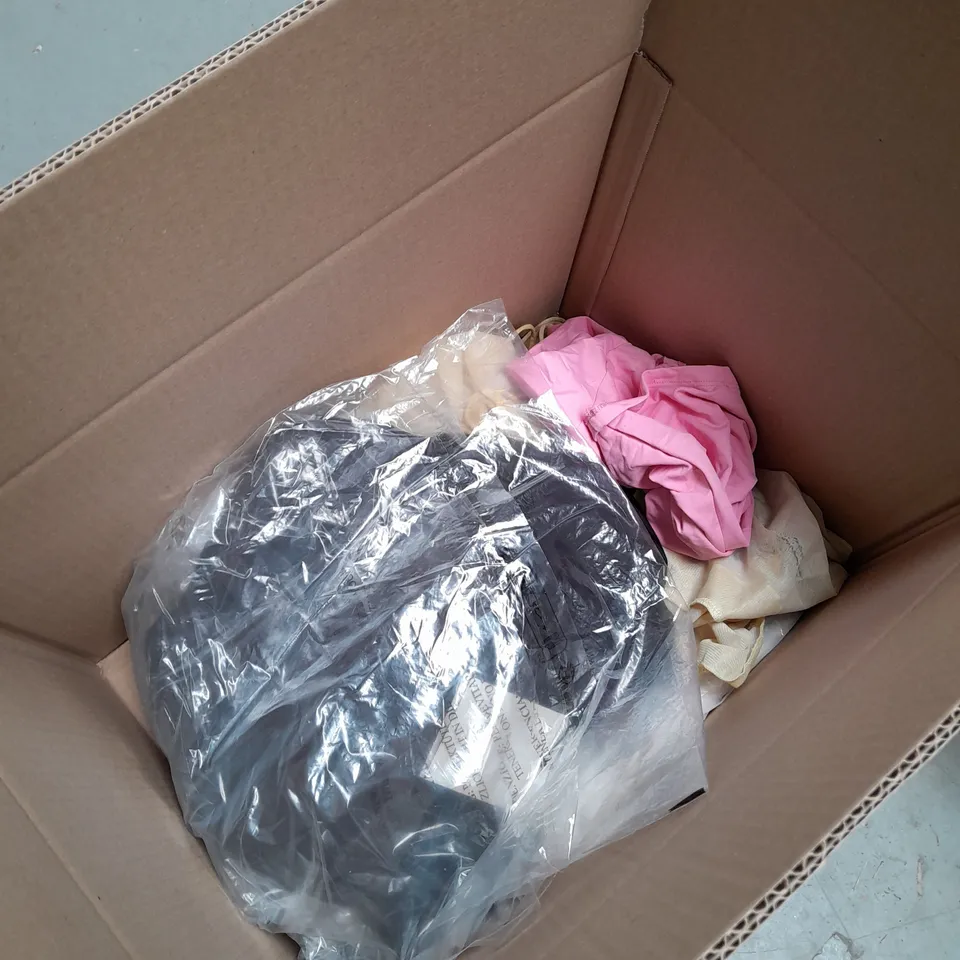 BOX OF APPROX 10 X ASSORTED ITEMS OF CLOTHING; INCLUDES BRA, SWIMMING WEAR, DRESSES ETC 