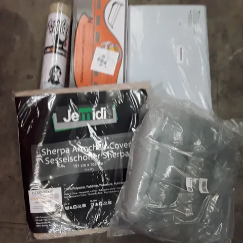 PALLET OF ASSORTED HOUSEHOLD ITEMS TO INCLUDE ARM CHAIR COVERS, CUSHIONS, CAKE SLICER AND BREAKFAST TRAY TABLE ECT
