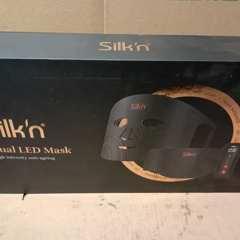 BOXED SILK'N DUAL LED NECK & FACE MASK SET