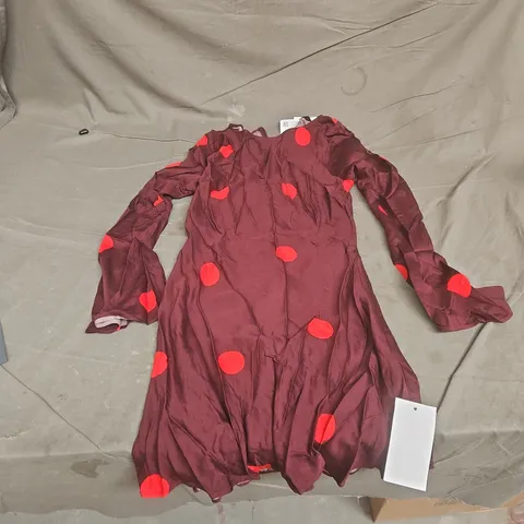 NOBODY'S CHILD ROMY MINI DRESS SPOT – BURGUNDY WITH RED POLKA DOTS, UK 8