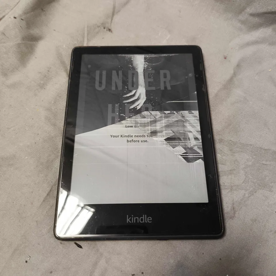 AMAZON KINDLE PAPERWHITE E-READER