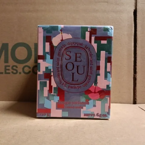 BOXED SEOUL BOUGIE PARFUMÉE SCENTED CANDLE