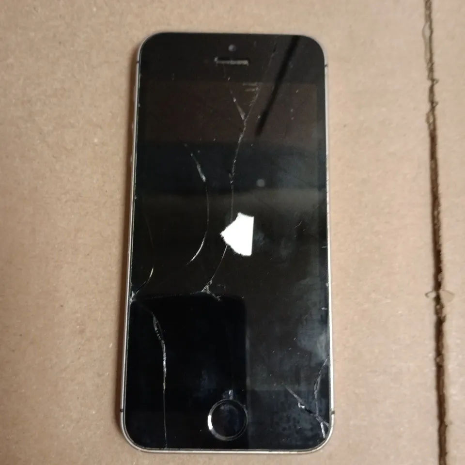APPLE IPHONE SE A1723