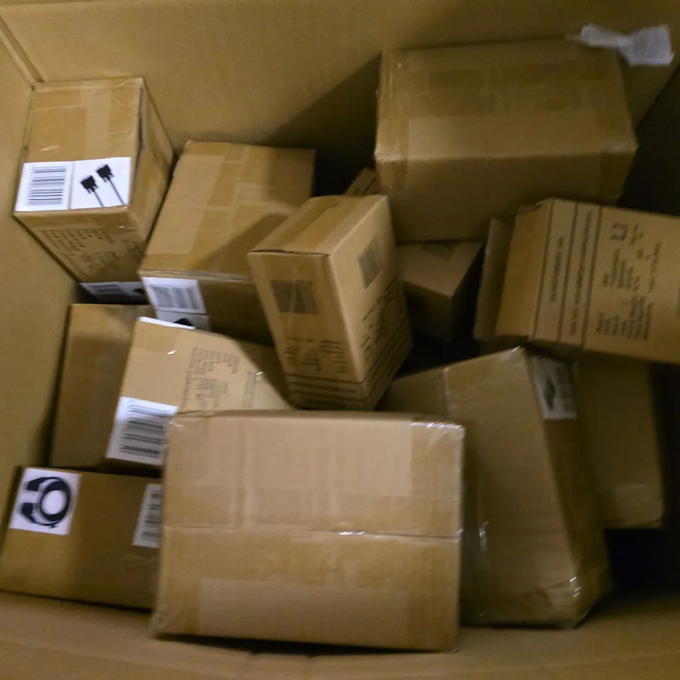 BOX OF APPROXIMATELY 18 ASSORTED ITEMS TO INCLUDE - 2 PACK EAR PLUGS , AT VGA CABLES 1.8M , USB A TO A CABLE 