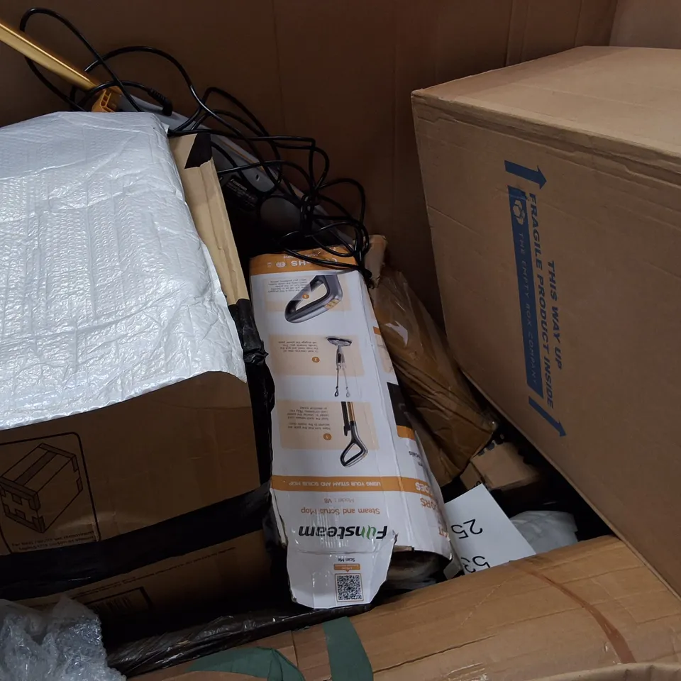 PALLET CONTAINING ASSORTED PRODUCTS INCLUDING POP UP PLAYPEN, CRAFT WOK, WAGON CART & SAND AND WATER TABLE