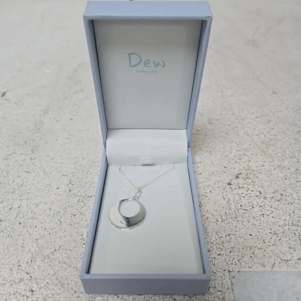 DEW STERLING SILVER NECKLACE WITH CIRCULAR PENDANT