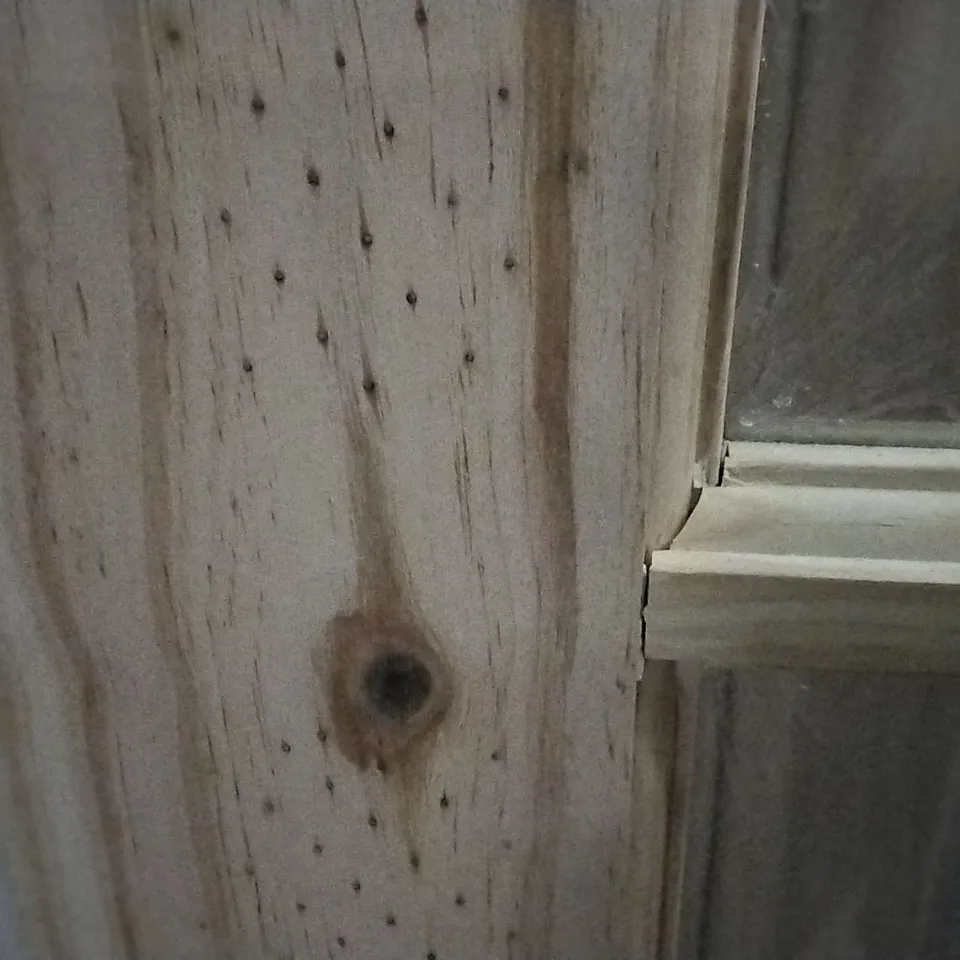 15 LITE KNOTTY PINE OBSCUR GLAZED INTERNAL DOOR 1981MM × 838MM , DAMAGED 