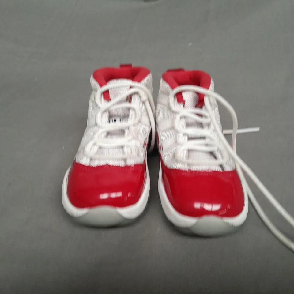 BOXED PAIR OF JORDAN 11 RETRO TRAINERS - KIDS - SIZE 5.5