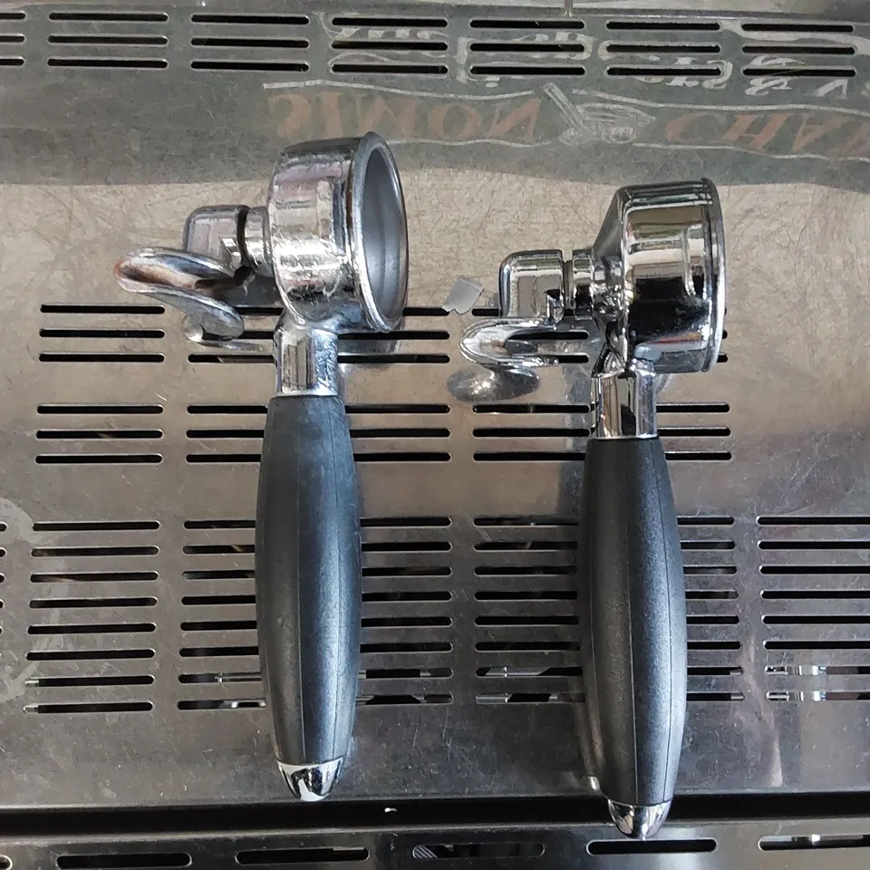 LA SPAZIALE CAFFE D'AUTORE COMMERCIAL 2 GROUP ESPRESSO MACHINE