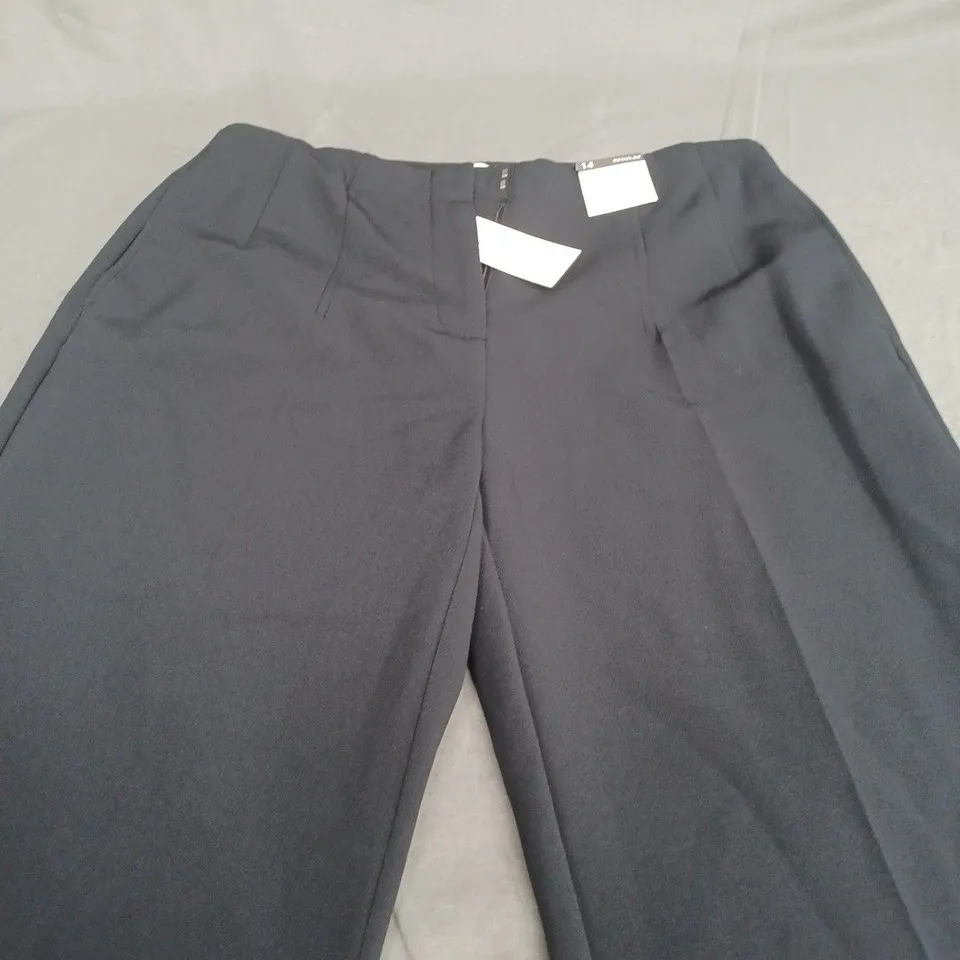 M&S TAPERED ANKLE GRAZER IN BLACK - SIZE 14