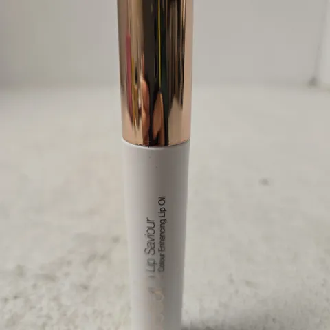 DELLAH LIP ENHANCING LIP OIL – WHITE TUBE, GOLD CAP