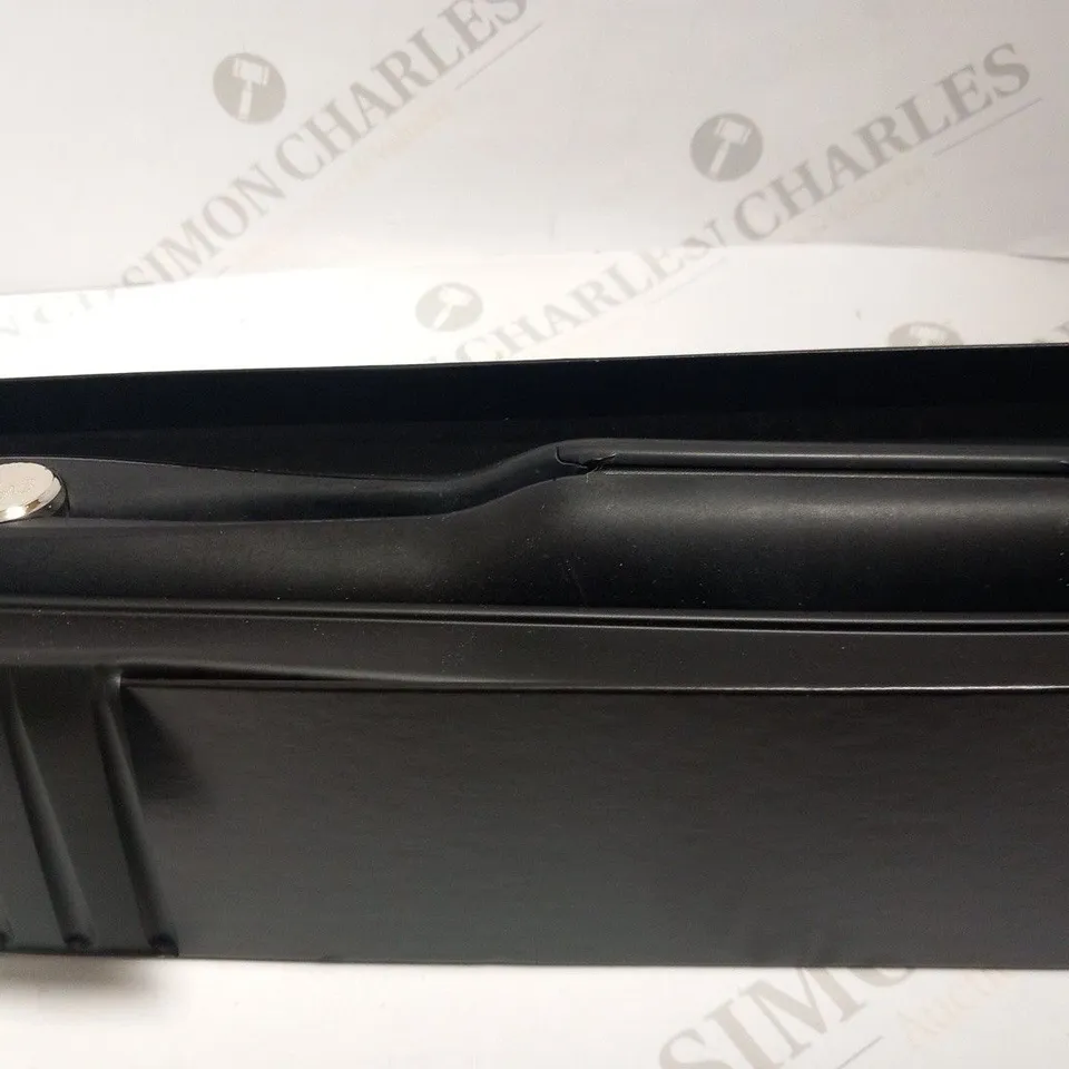 BOXED GHD MAX PROFESSIONAL WIDE PLATE STYLER