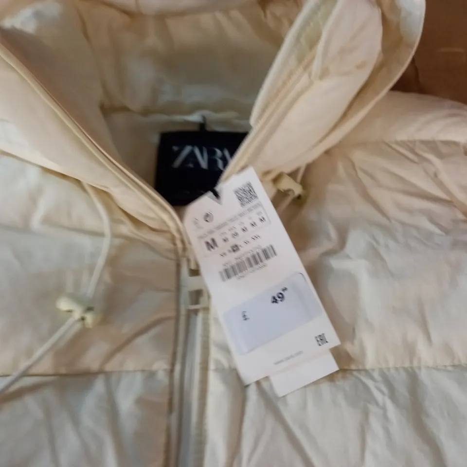 ZARA WATER REPELLENT CREAM HOODED GILET - EUR M