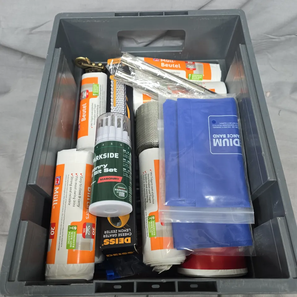 APPROXIMATELY 15 ASSORTED HOUSEHOLD ITEMS TO INCLUDE LED LIGHTS , BIN BAGS , DRILL BIT SETS , ETC 