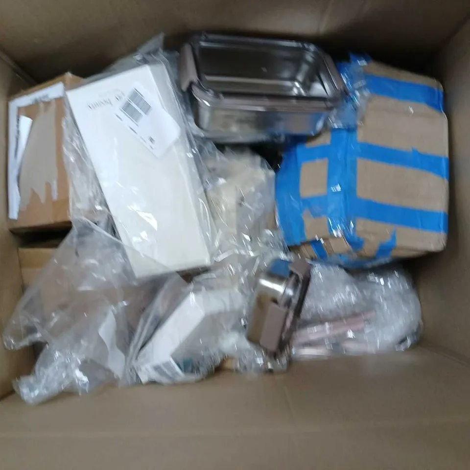 APPROXIMATELY 10 ASSORTED ITEMS TO INCLUDE LOCKNLOCK STORAGE BOXES, VIONIC RELIEF INSOLES, WATER FOUNTAIN PARTS, ETC