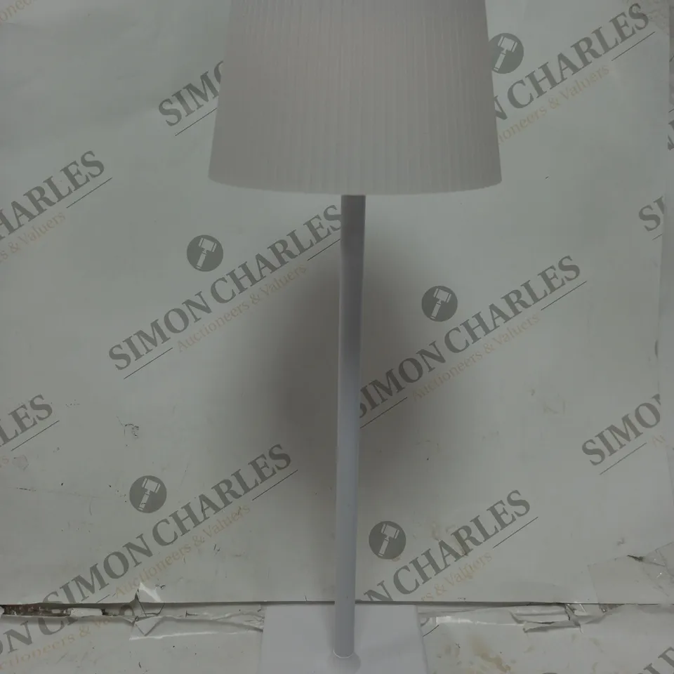 BOXED SFIXX SET OF 2 INDOOR OUTDOOR TOUCH TABLE LIGHTS - WHITE