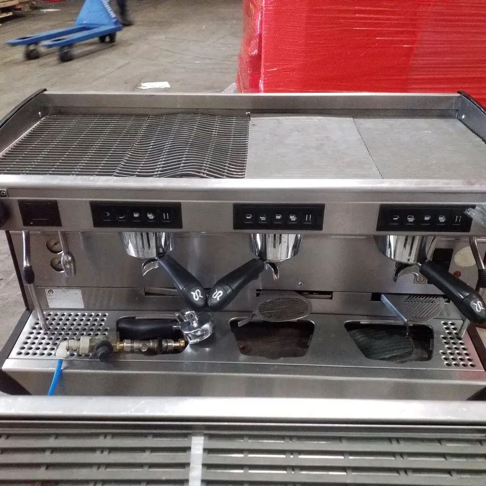 RANCILIO RAN7-3 COMMERCIAL 3 GROUP BARRISTA COFFEE MACHINE