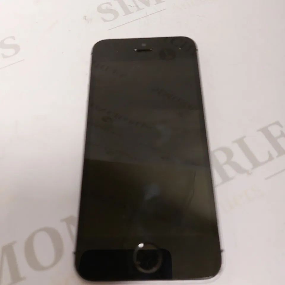 APPLE IPHONE SE (1ST GENERATION) A1723 