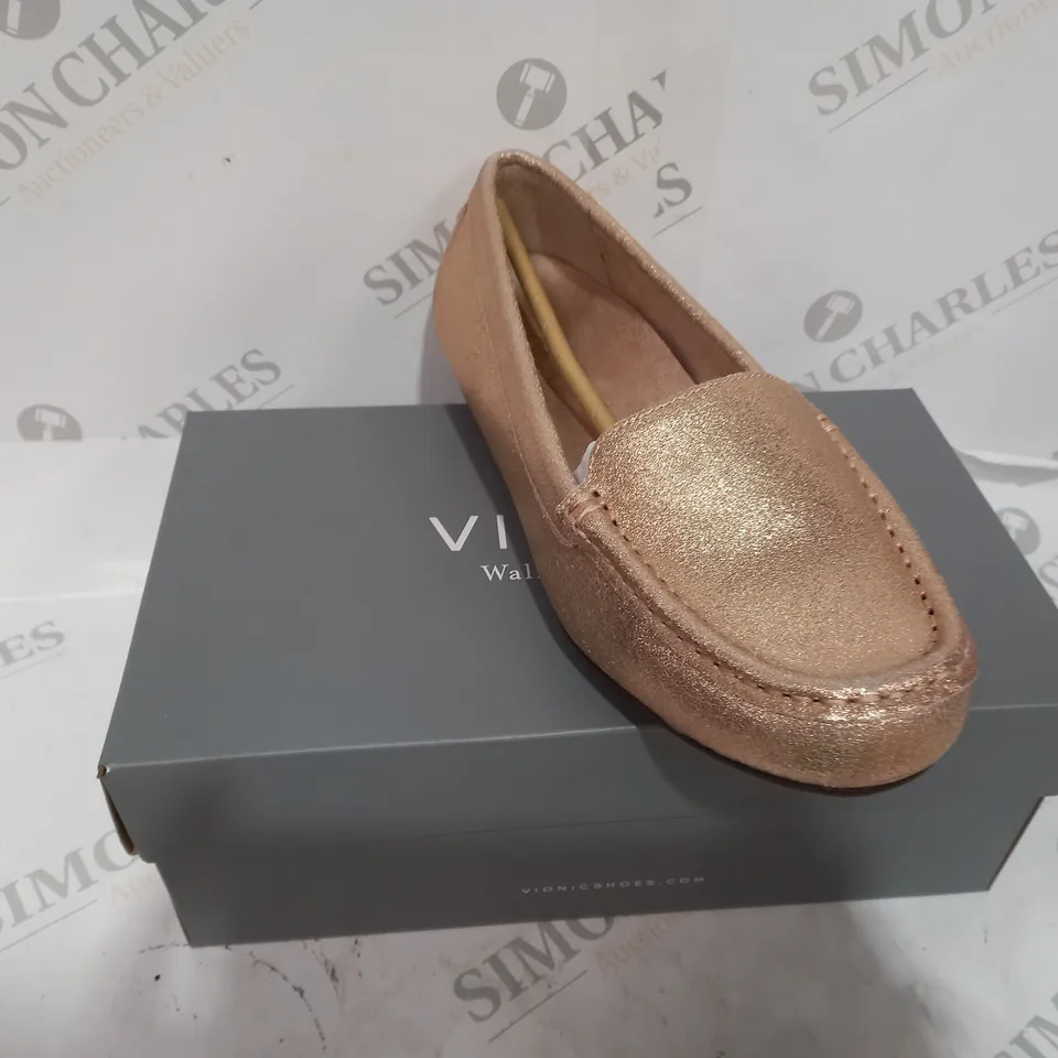 BOXED PAIR OF VIONIC "DEBBIE" LOAFER IN ROSE GOLD, UK SIZE 5