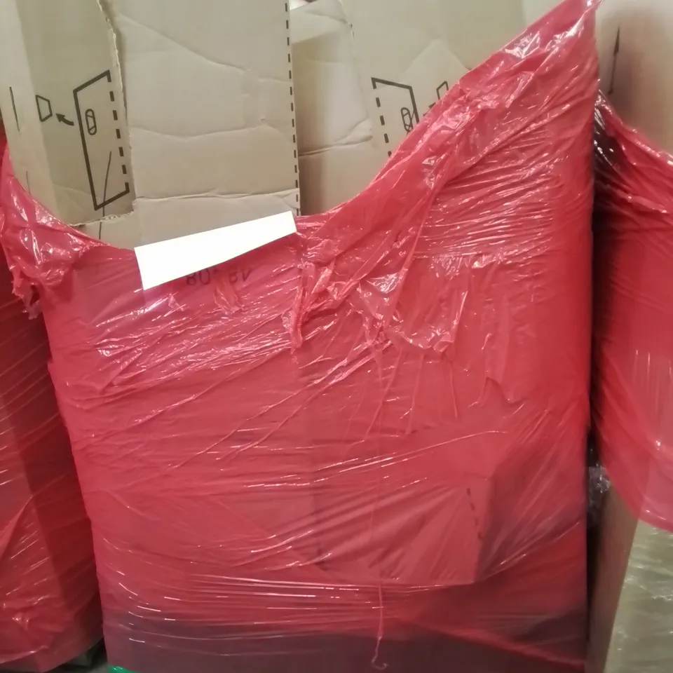 PALLET OF ASSORTED ITEMS INCLUDING STEEL PET STAIRS, PULL-UP BAR, RETRACTABLE SAFETY GATE, DISH RACK, TOILET SEAT