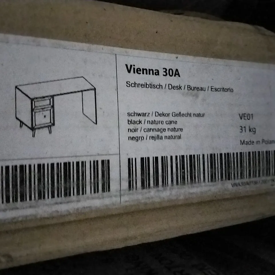 BOXED VIENNA 30A DESK