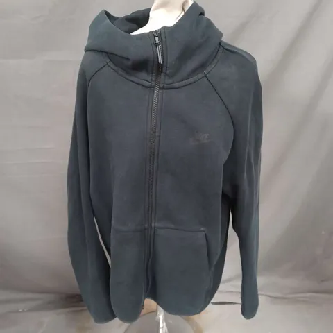 NIKE ZIP UP JACKET IN BLACK SIZE L