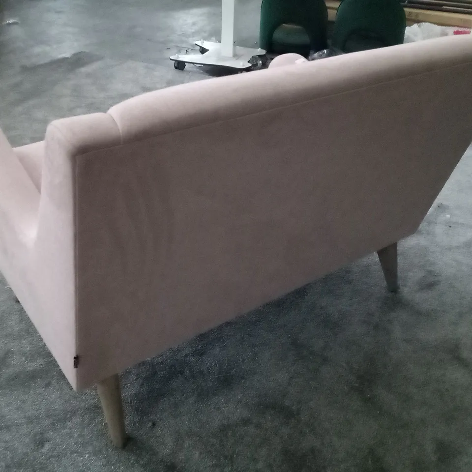 QUALITY DESIGNER LOVESEAT - PINK FABRIC