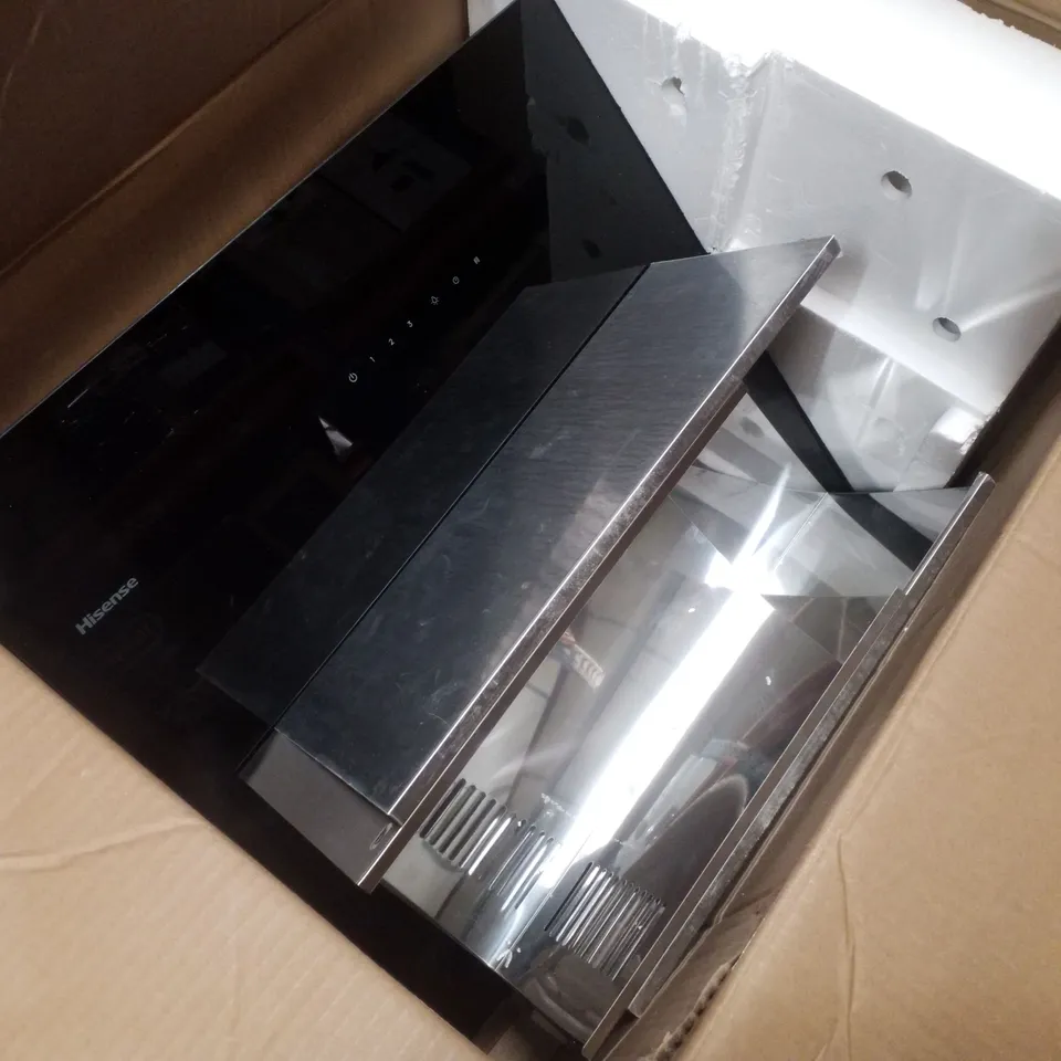 BOXED HISENSE CH6IN14BXBUK CHIMNEY COOKER HOOD - STAINLESS STEEL