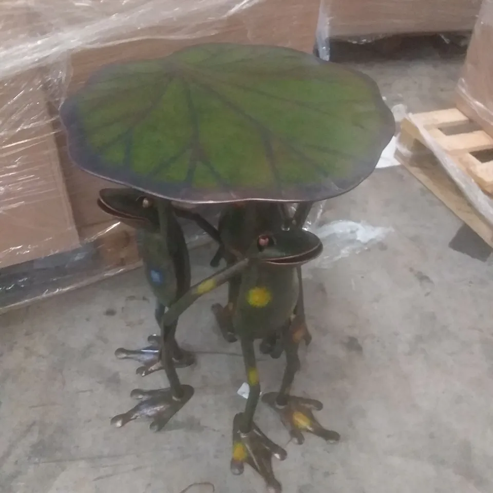 BRAND NEW BOXED TREE FROG TABLE
