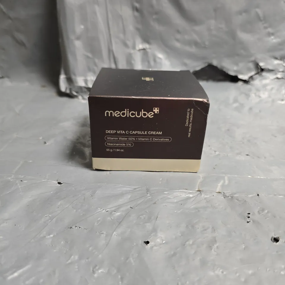 SEALED MEDICUBE DEEP VITA C CAPSULE CREAM 55G
