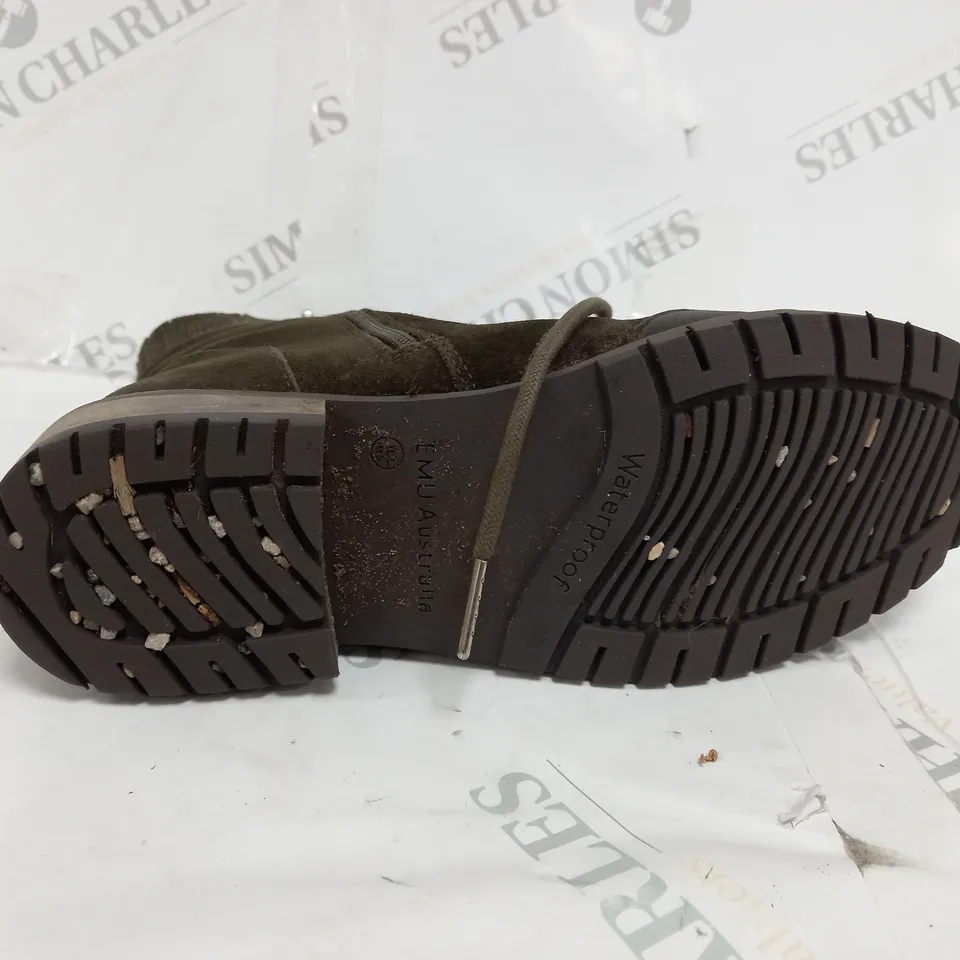 EMU AUSTRALIA WALDRON MIX BOOT DARK OLIVE UK SIZE 5M/6W
