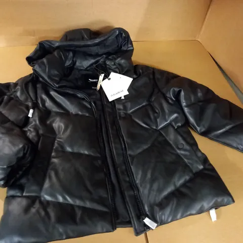 PULL & BEAR BLACK PADDED COAT - EUR S