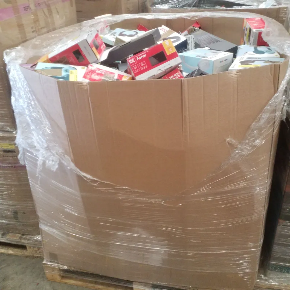 PALLET CONTAINING ASSORTED ELECTRICAL RETURNS INCLUDING BLUETOOTH CD BOOMBOX, PARTY SPEAKER, HEADPHONES, AERIAL & POCKET RADIO