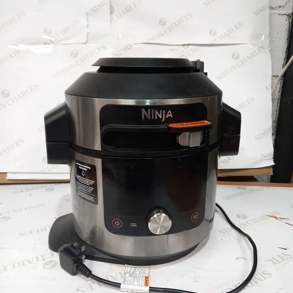 NINJA FOODI SMARTLID 7.5L MULTI COOKER & AIR FRYER
