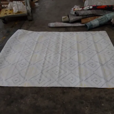 LAMAVOLA LINE RUG - YELLOW/GREY // SIZE: 160 X 230cm