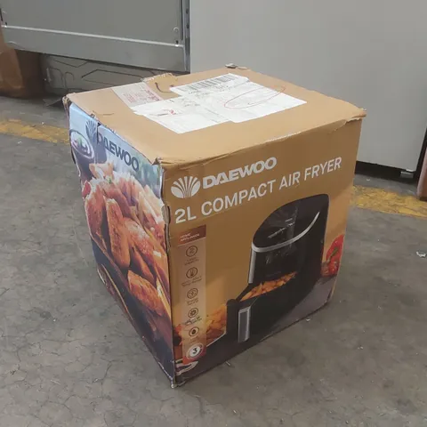 BOXED DAEWOO 2L COMPACT AIRFRYER