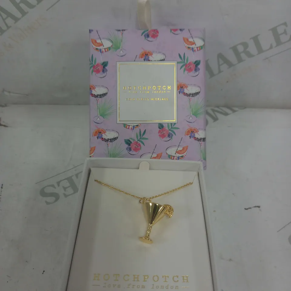 COCKTAIL GLASS GOLD PLATED 3D NECKLACE