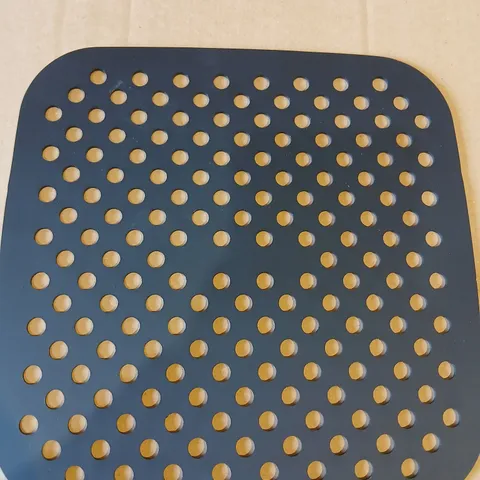 APPROXIMATELY 24 COOK'S ESSENTIALS SET OF 3 SILICONE AIR FRYER LINERS (828314)