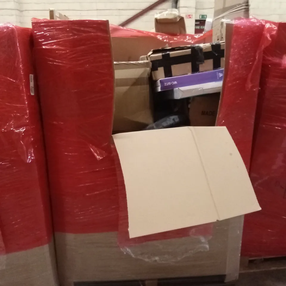 PALLET OF ASSORTED HOUSEHOLD GOODS AND PRODUCTS TO INCLUDE; TOILET SEATS, FULL-LENGTH MIRROR, CEILING FAN WITH LIGHT ETC