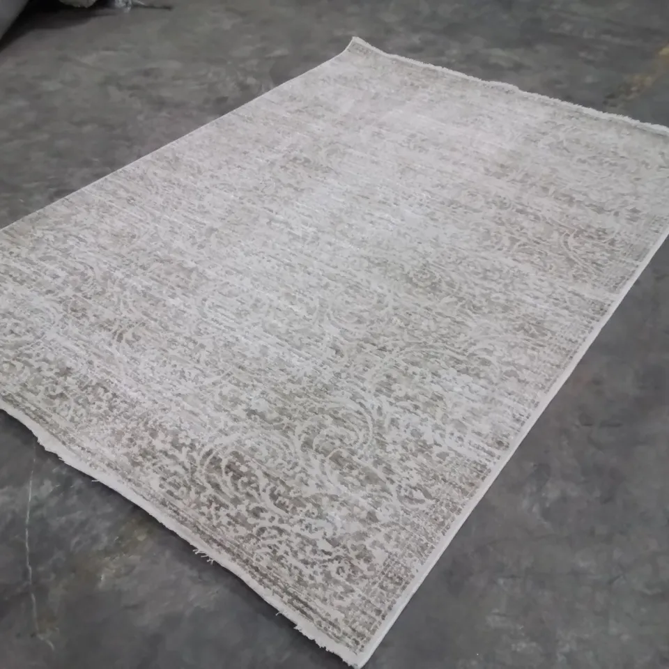 QUALITY DESIGNER AREA RUG - APPROXIMATELY 230X160CM