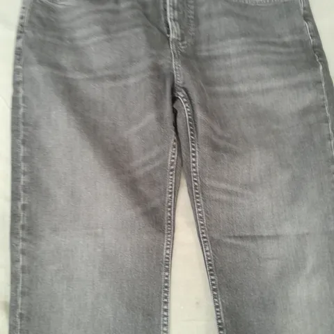 TOMMY JEANS RYAN REGULAR STRAIGHT JEANS IN RUSTIC BLACK SIZE 32/30