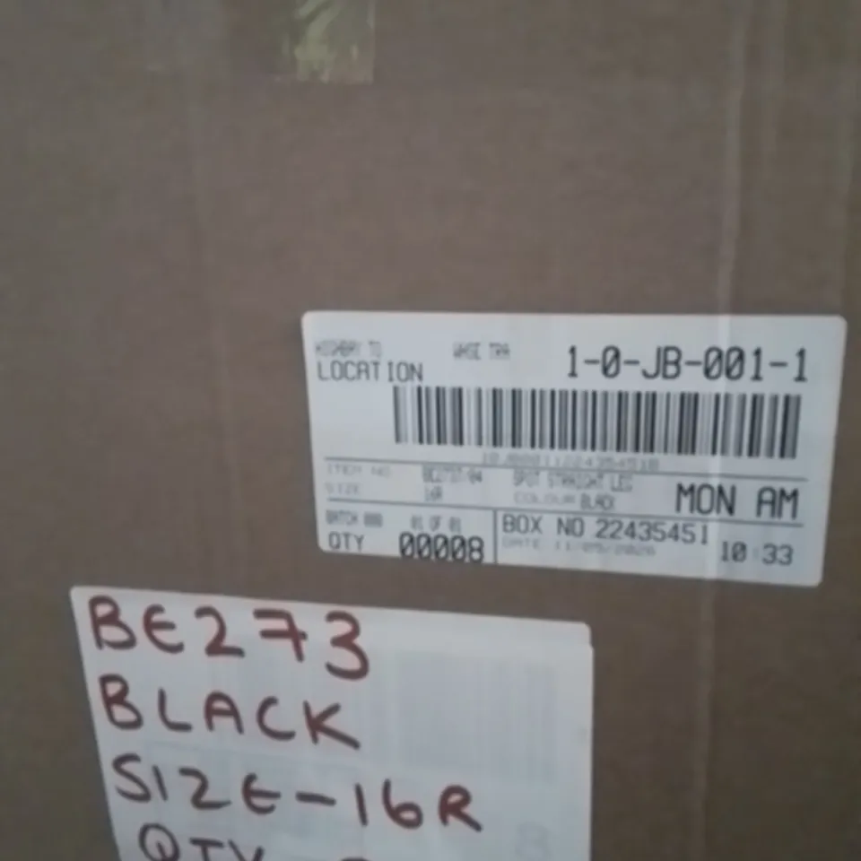 BOXED BRAND NEW APPROXIMATELY 8 SIMPLY BE SPOT STRAIGHT BLACK JEANS SIZE 16R