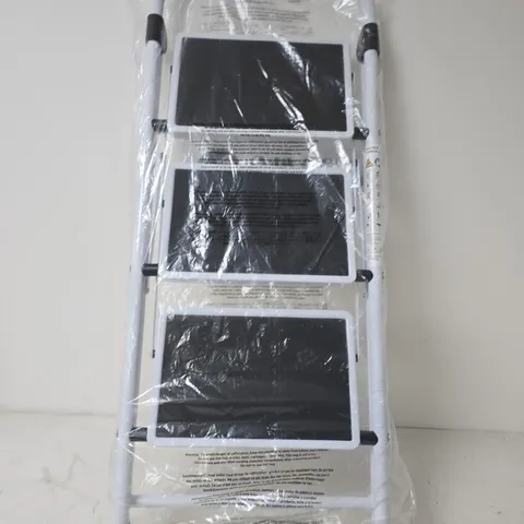 3 STEP FOLDABLE STEP LADDER