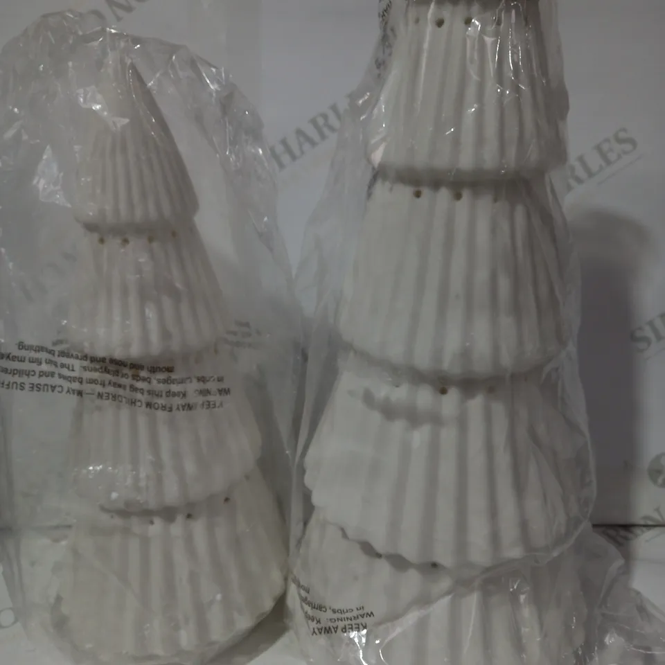 K BY KELLY HOPPEN SET OF 2 LARGE CERAMIC LIGHT UP ORNAMENTS