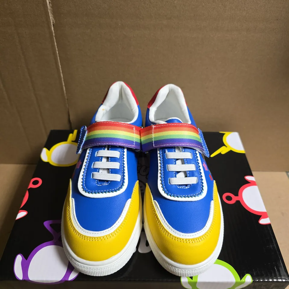 BOXED PAIR OF KOI TELETUBBYLAND KIDZ TRAINERS – MULTI-COLOUR SNEAKERS, UK 11K