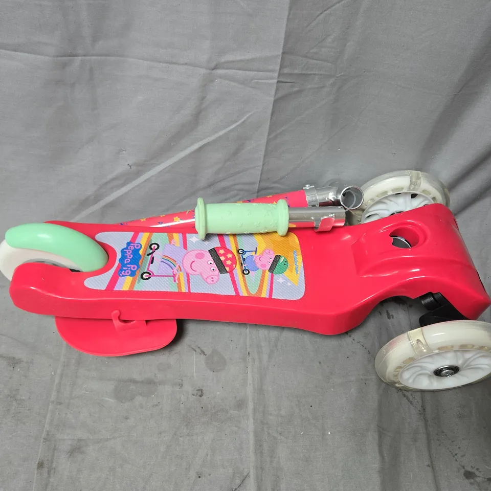PEPPEA PIG MINI GO! TILT SCOOTER WITH LIGHTS